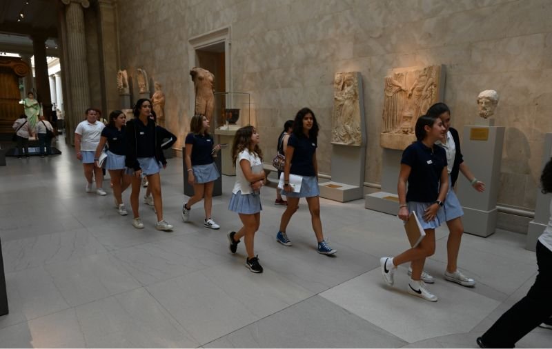 upper school students in museum